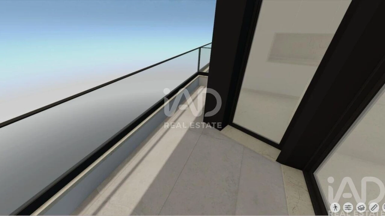 Apartamento T2 para Venda em Quelfes Foto 11