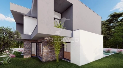 Moradia T3 para Venda em Charneca de Caparica e Sobreda