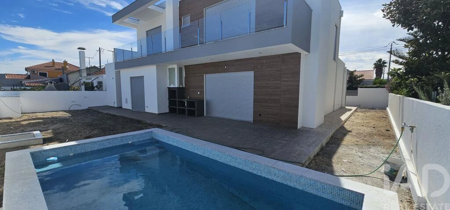 Moradia T4 para Venda em Azeitão (São Lourenço e São Simão) Foto 38