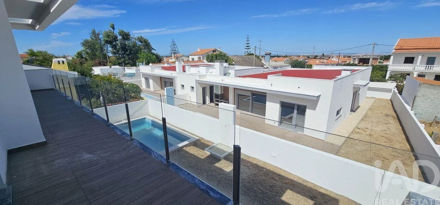 Moradia T4 para Venda em Azeitão (São Lourenço e São Simão) Foto 21