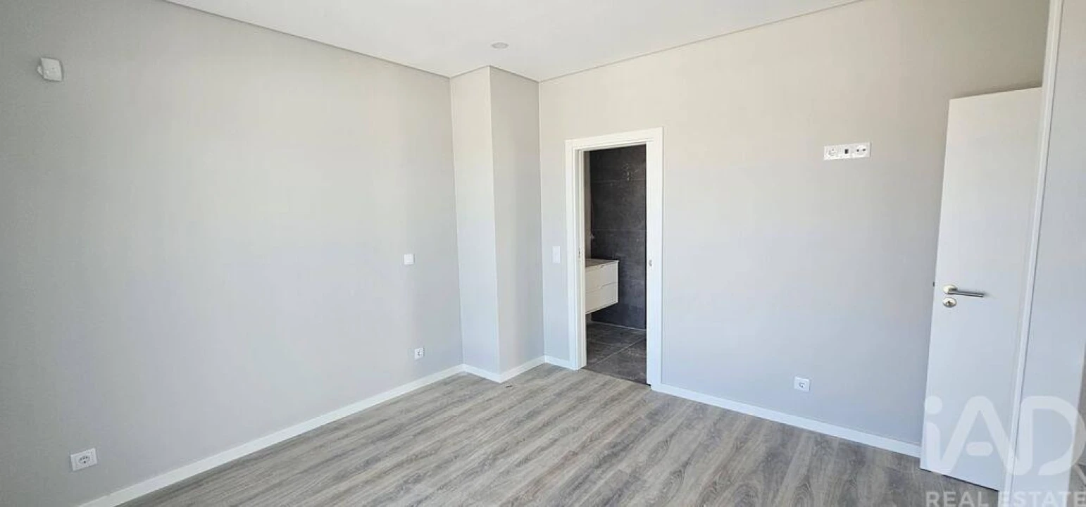 Moradia T4 para Venda em Azeitão (São Lourenço e São Simão) Foto 20