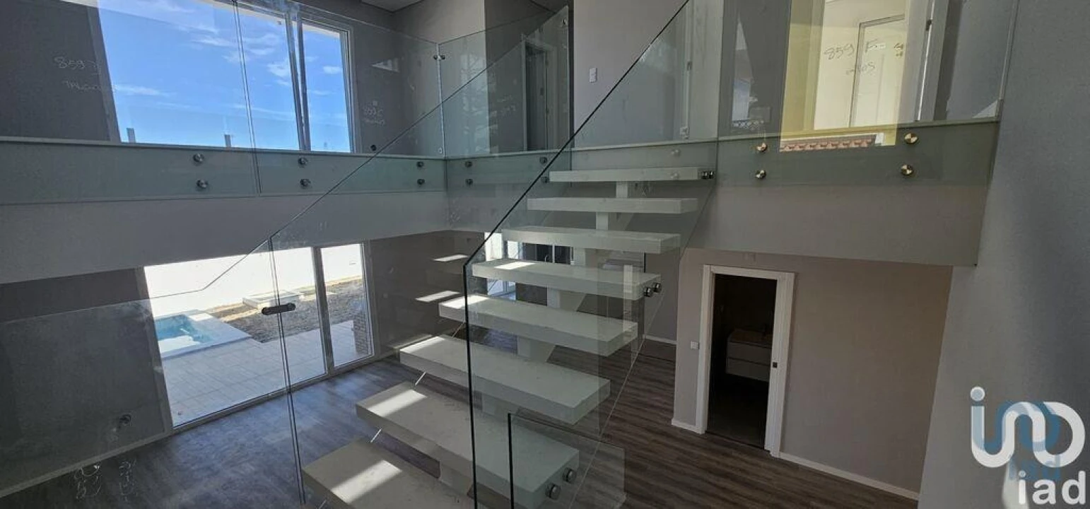 Moradia T4 para Venda em Azeitão (São Lourenço e São Simão) Foto 8