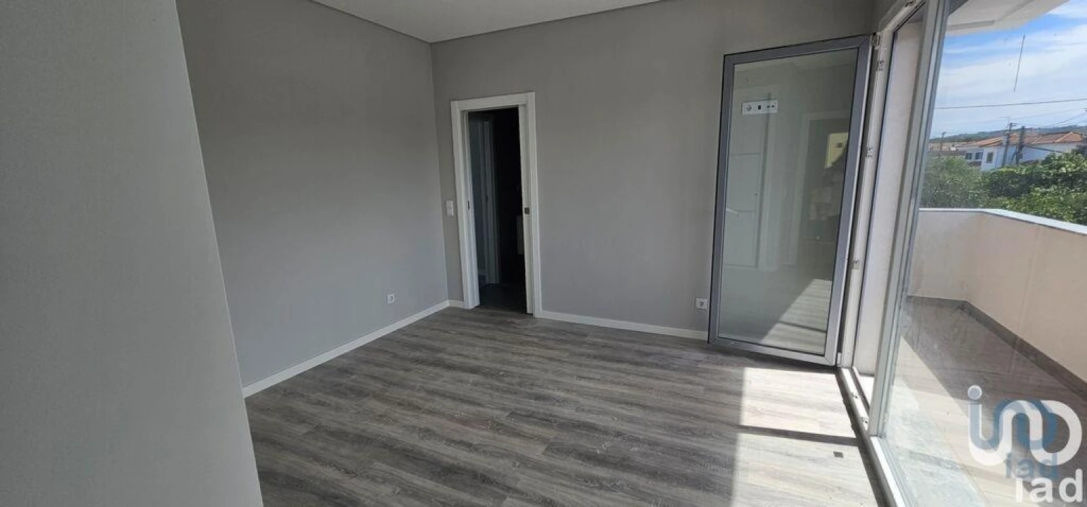 Moradia T4 para Venda em Azeitão (São Lourenço e São Simão) Foto 12