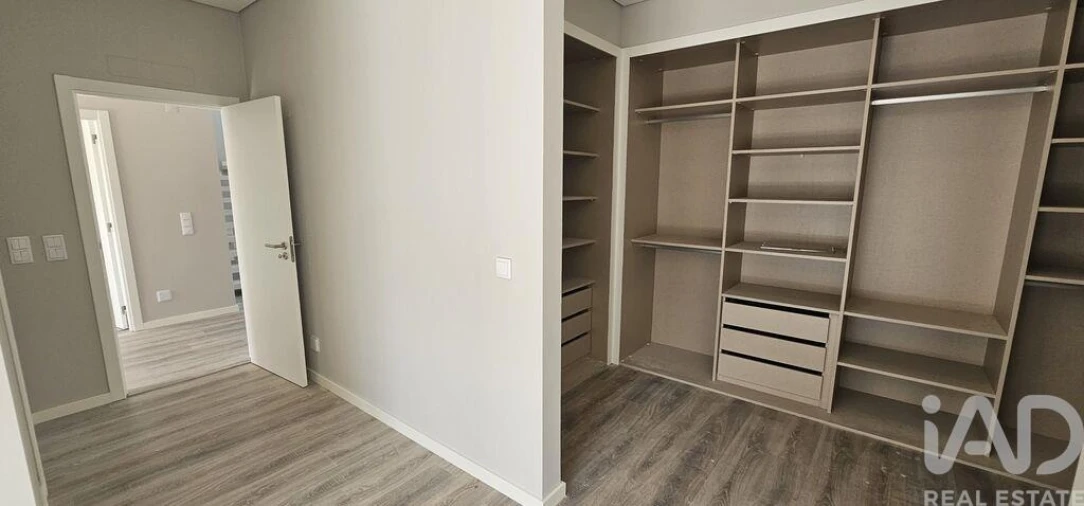 Moradia T4 para Venda em Azeitão (São Lourenço e São Simão) Foto 30