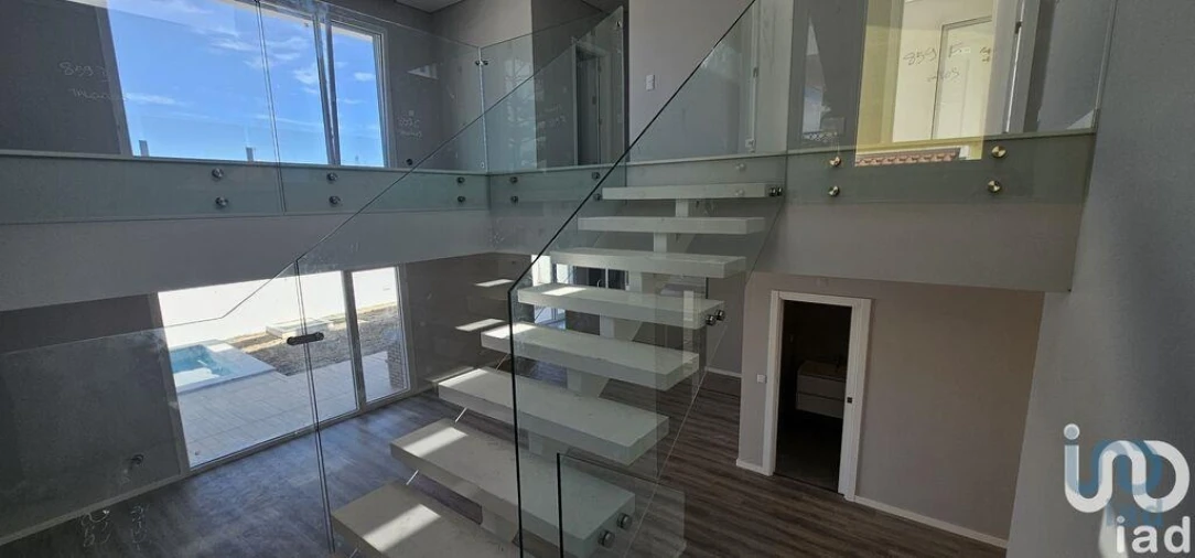 Moradia T4 para Venda em Azeitão (São Lourenço e São Simão) Foto 8