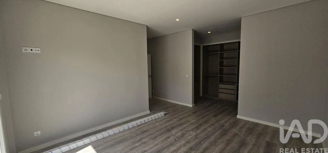 Moradia T4 para Venda em Azeitão (São Lourenço e São Simão) Foto 31