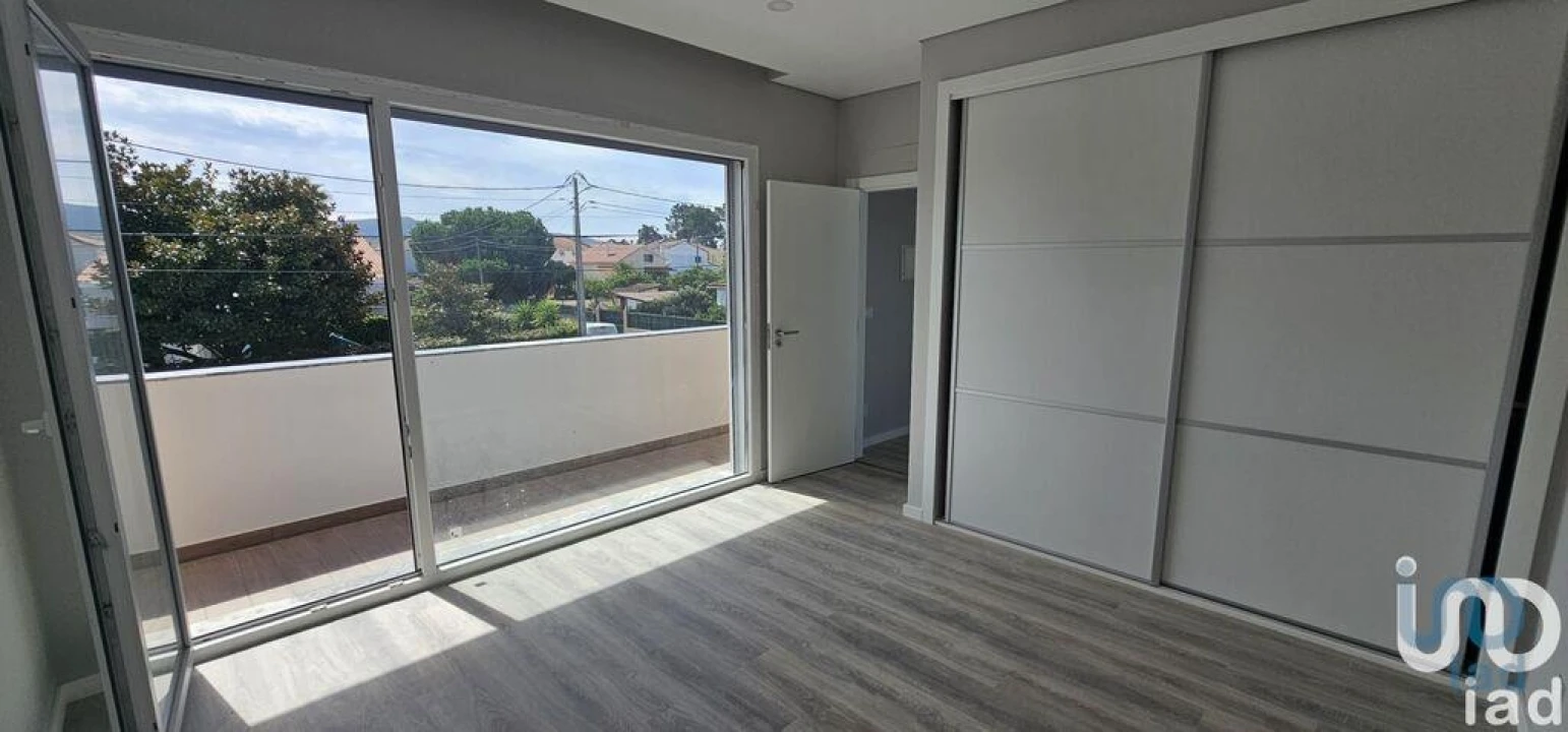 Moradia T4 para Venda em Azeitão (São Lourenço e São Simão) Foto 13