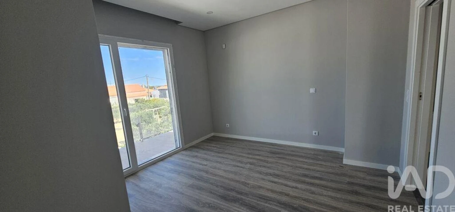 Moradia T4 para Venda em Azeitão (São Lourenço e São Simão) Foto 18