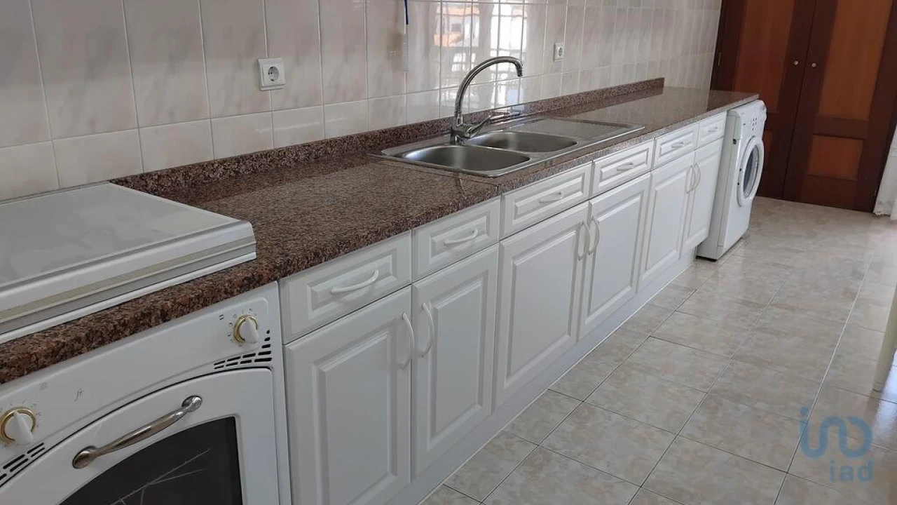 Apartamento T3 para Venda em Pedrogão Grande Foto 8