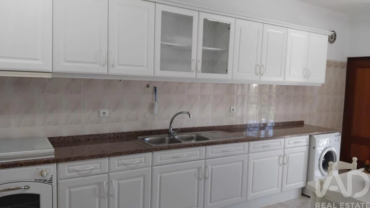 Apartamento T3 para Venda em Pedrogão Grande Foto 17