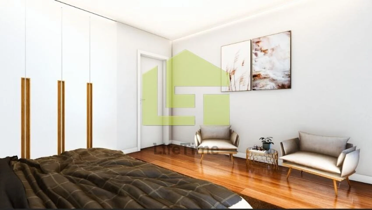 Prédio para Venda em Eiras e São Paulo de Frades Foto 18