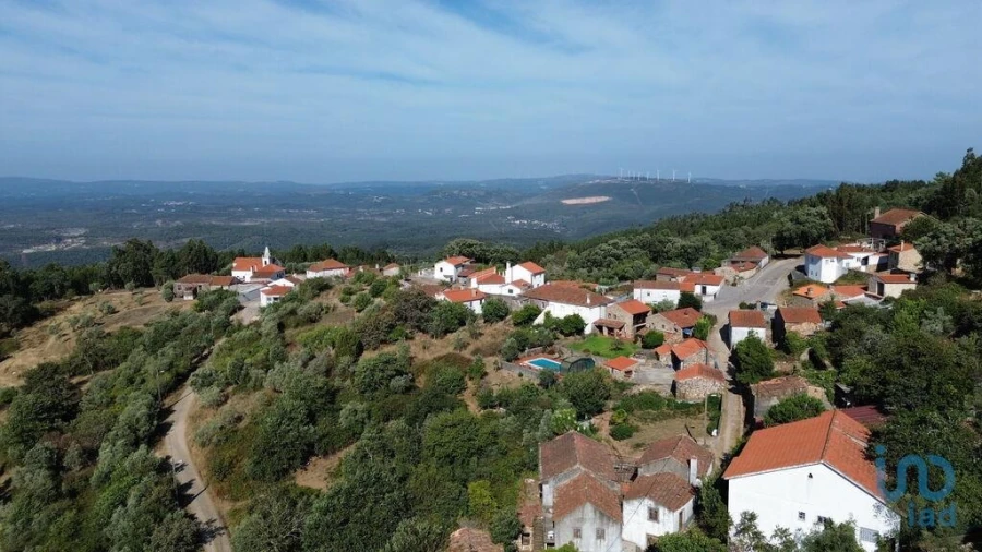 Moradia T2 para Venda em Cumeeira Foto 4