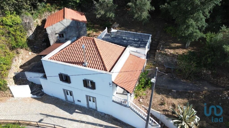 Moradia T2 para Venda em Cumeeira Foto 1