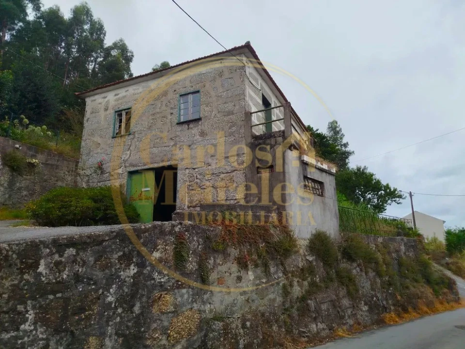 Moradia T3 para Venda em Brufe Foto 8