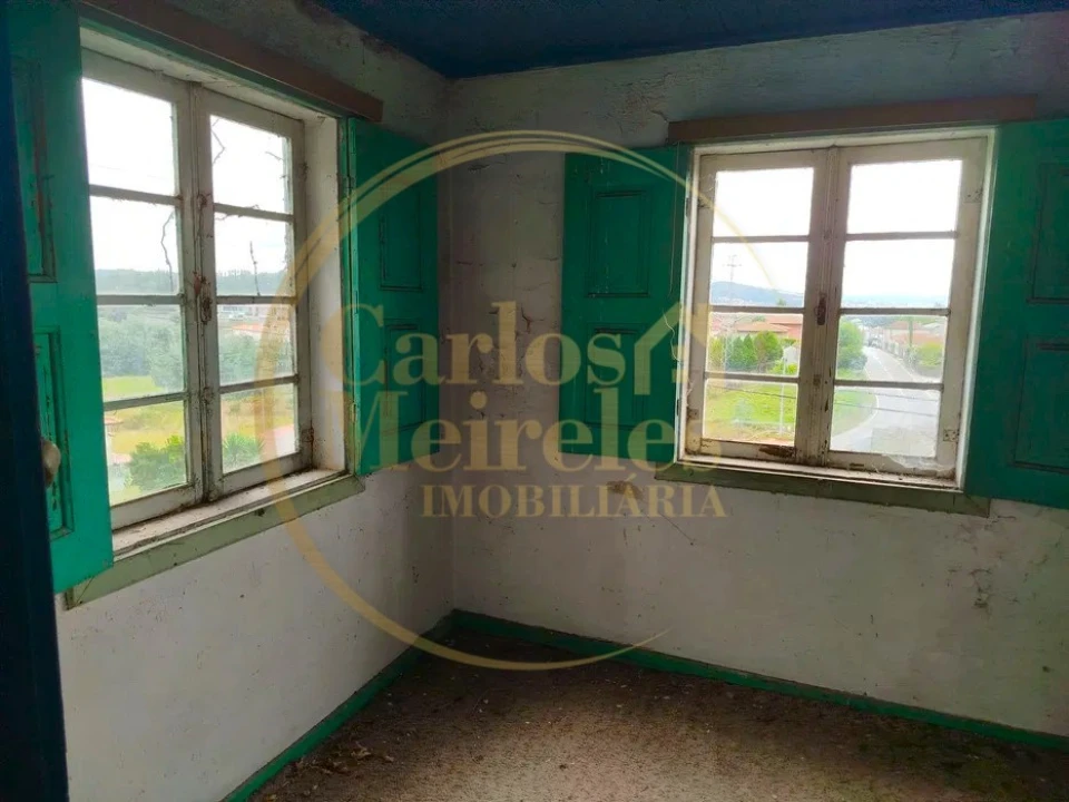 Moradia T3 para Venda em Brufe Foto 11