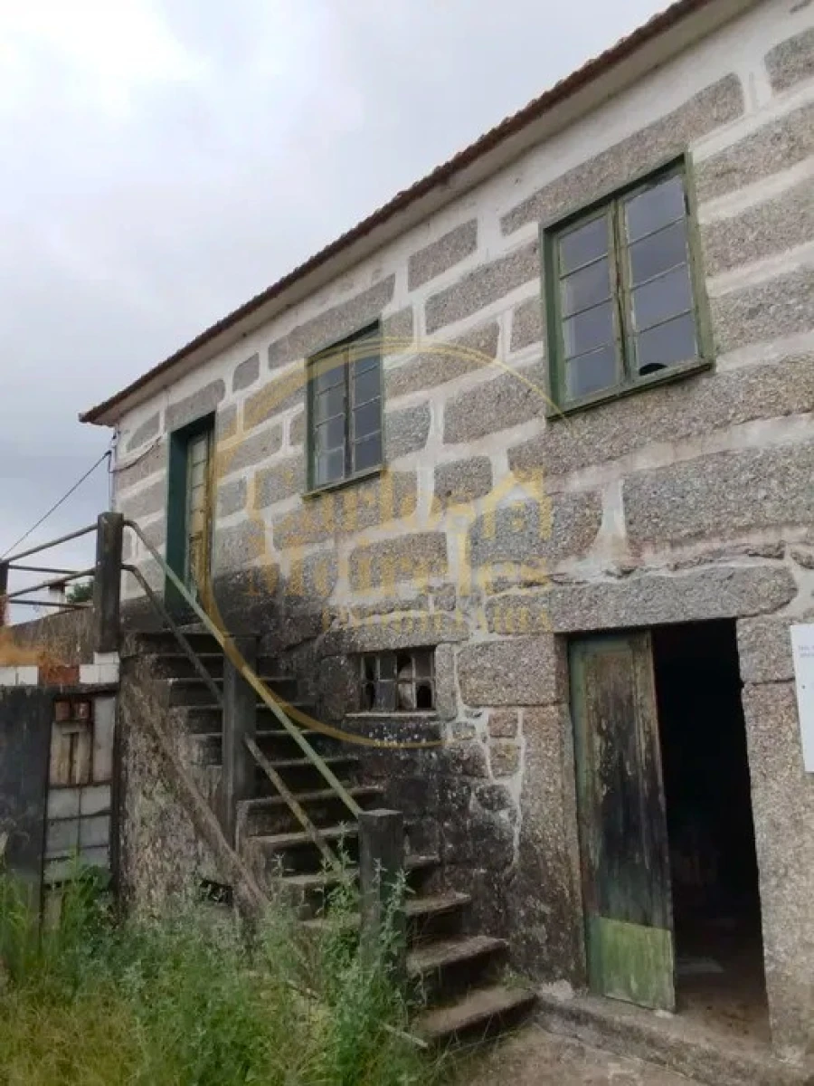 Moradia T3 para Venda em Brufe Foto 10