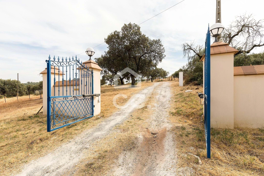 Quinta T3 para Venda em Assunção, Ajuda, Salvador e Santo Ildefonso Foto 66