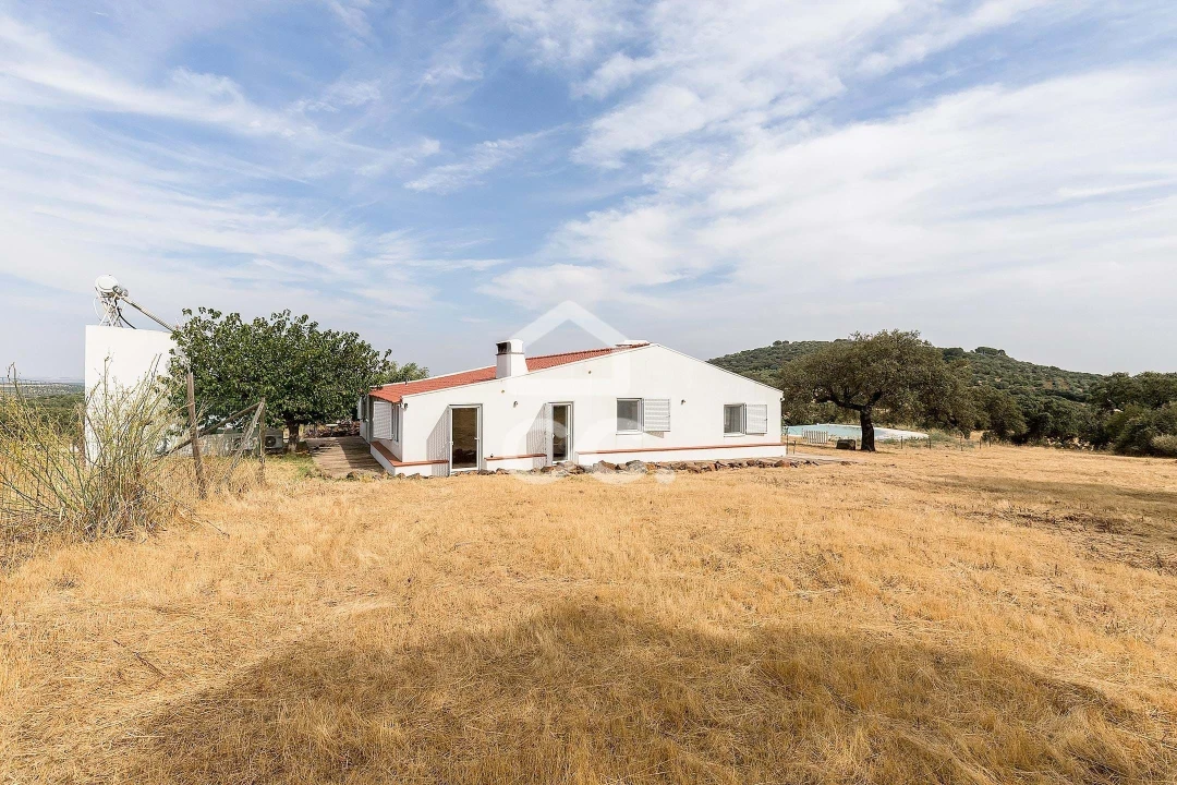 Quinta T3 para Venda em Assunção, Ajuda, Salvador e Santo Ildefonso Foto 32