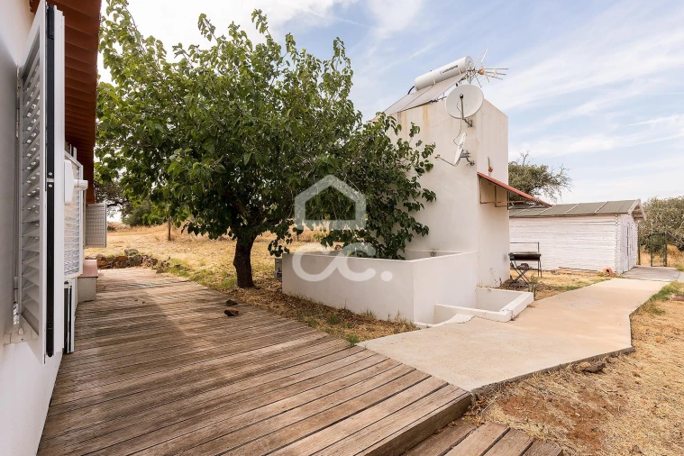 Quinta T3 para Venda em Assunção, Ajuda, Salvador e Santo Ildefonso Foto 39