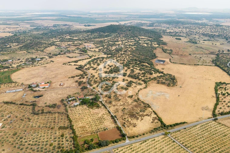 Quinta T3 para Venda em Assunção, Ajuda, Salvador e Santo Ildefonso Foto 83