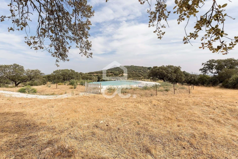 Quinta T3 para Venda em Assunção, Ajuda, Salvador e Santo Ildefonso Foto 58