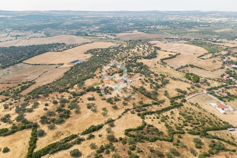 Quinta T3 para Venda em Assunção, Ajuda, Salvador e Santo Ildefonso Foto 93