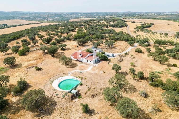 Quinta T3 para Venda em Assunção, Ajuda, Salvador e Santo Ildefonso Foto 74