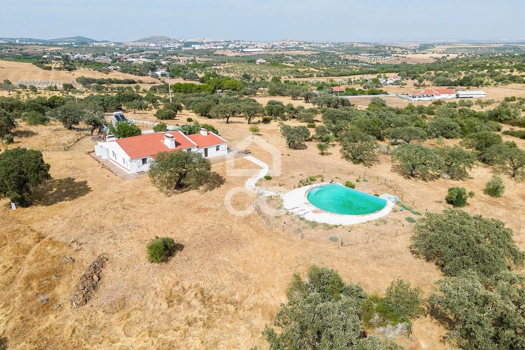 Quinta T3 para Venda em Assunção, Ajuda, Salvador e Santo Ildefonso Foto 73