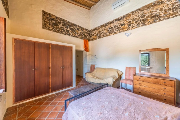 Moradia T7 para Venda em São Brás de Alportel Foto 34