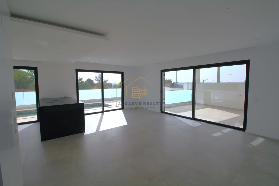 Negócio para Venda em Mexilhoeira Grande Foto 13