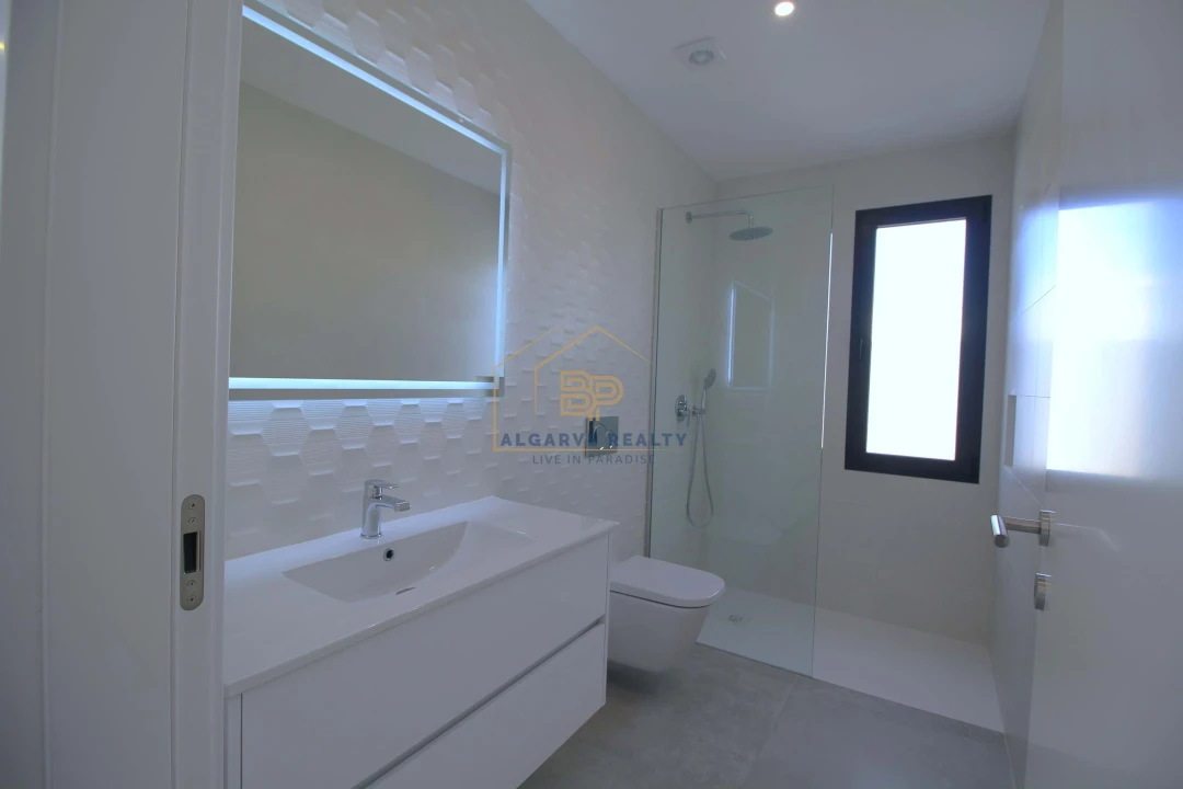 Negócio para Venda em Mexilhoeira Grande Foto 21