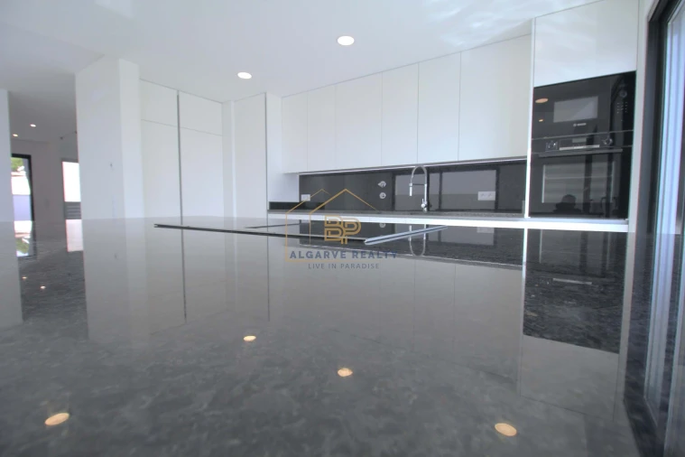 Negócio para Venda em Mexilhoeira Grande Foto 16