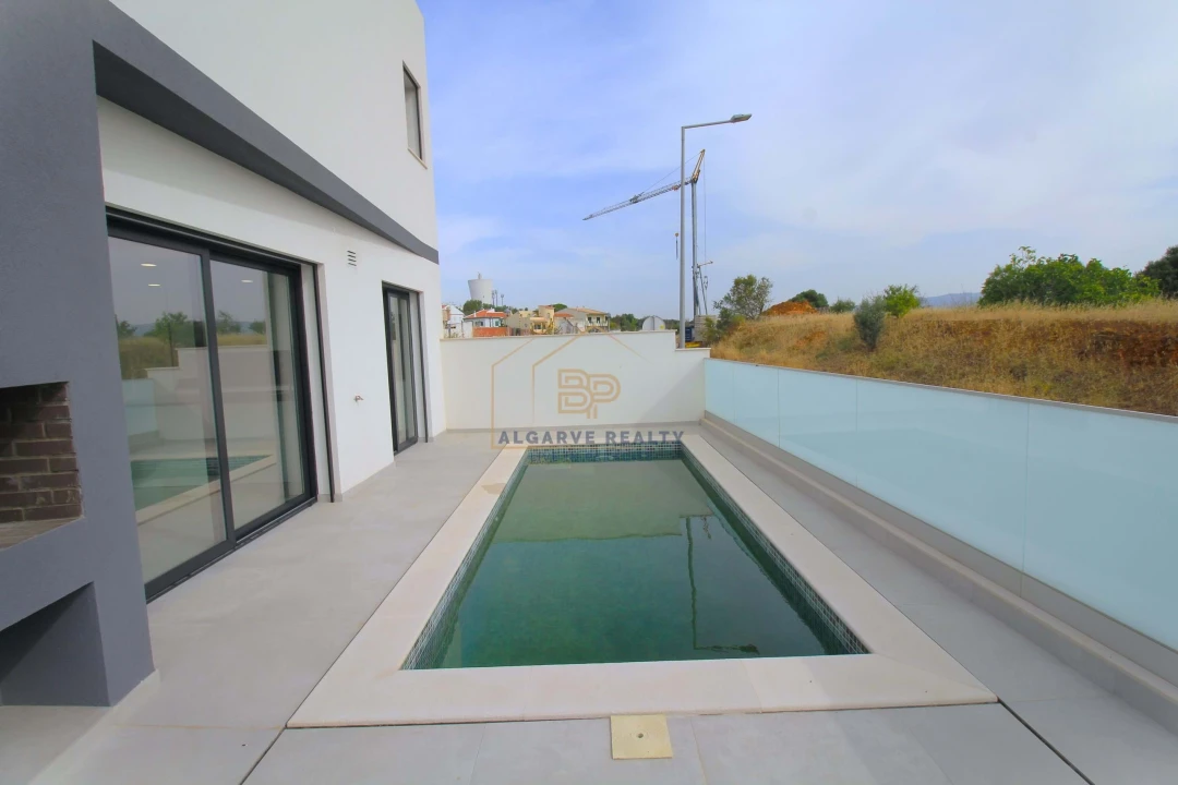 Negócio para Venda em Mexilhoeira Grande Foto 38