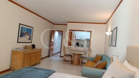 Apartamento para Venda em Albufeira e Olhos de Água