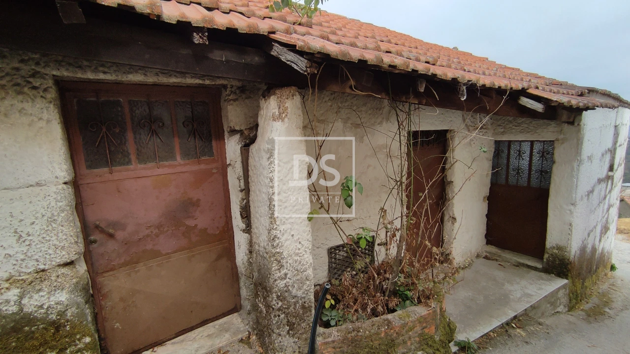 Moradia T3 para Venda em Bustelo, Carneiro e Carvalho de Rei Foto 5