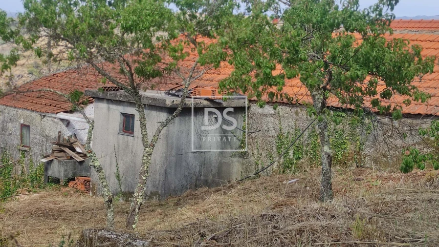 Moradia T3 para Venda em Bustelo, Carneiro e Carvalho de Rei Foto 10