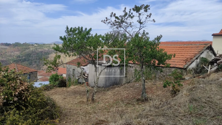 Moradia T3 para Venda em Bustelo, Carneiro e Carvalho de Rei Foto 11