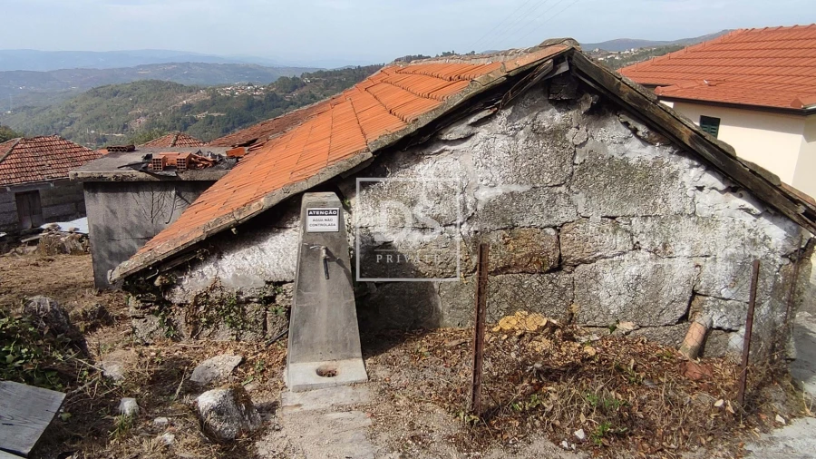Moradia T3 para Venda em Bustelo, Carneiro e Carvalho de Rei Foto 8