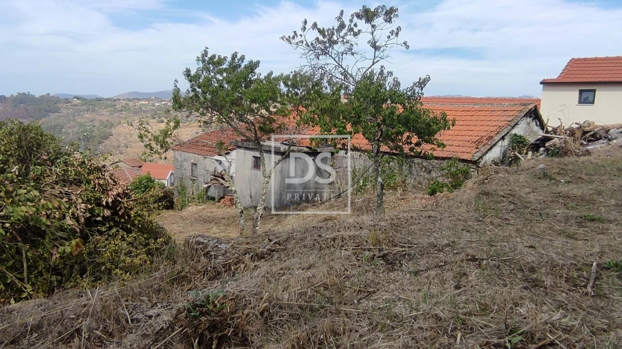 Moradia T3 para Venda em Bustelo, Carneiro e Carvalho de Rei Foto 9