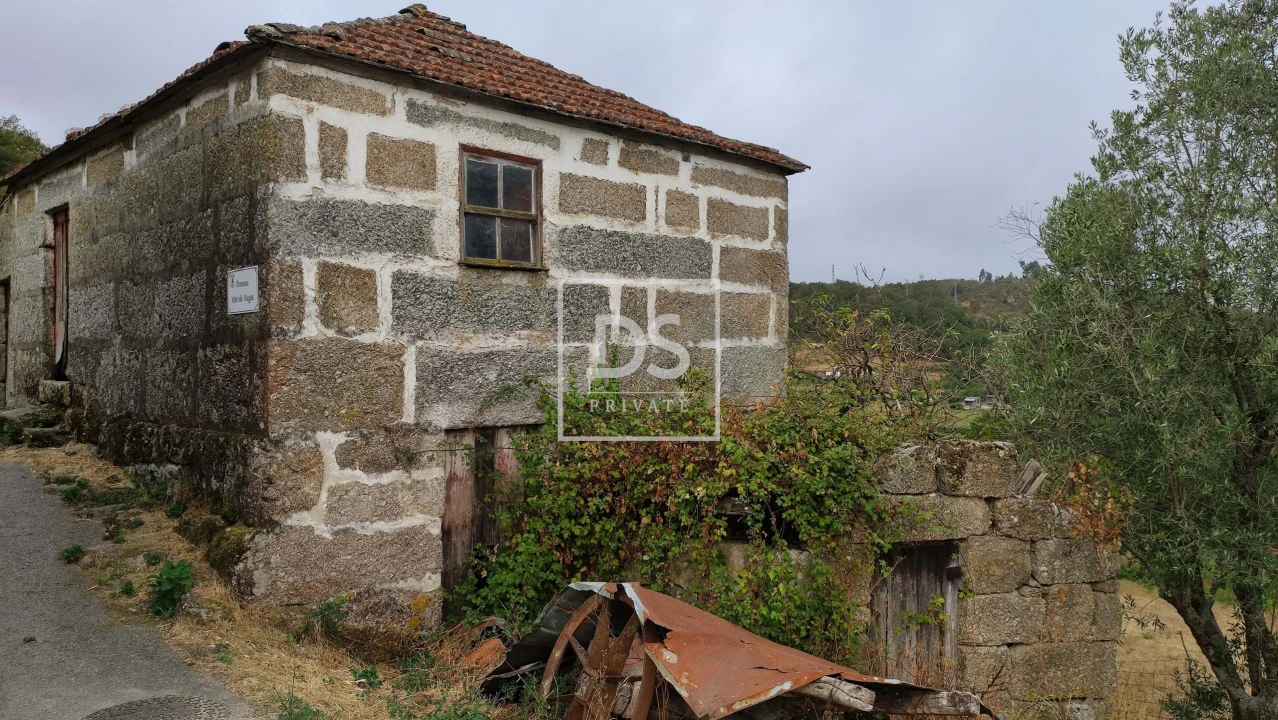 Moradia T2 para Venda em Bustelo, Carneiro e Carvalho de Rei Foto 6