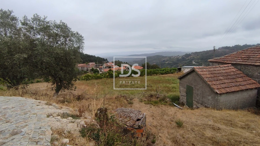 Moradia T2 para Venda em Bustelo, Carneiro e Carvalho de Rei Foto 2