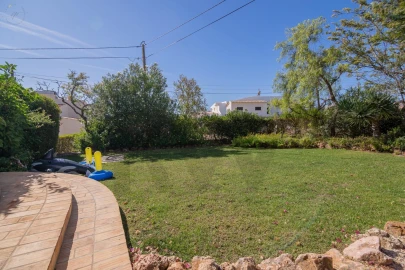 Moradia T4 para Venda em Lagoa e Carvoeiro