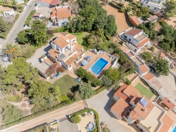 Moradia T4 para Venda em Lagoa e Carvoeiro