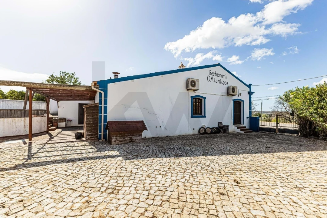 Moradia T4 para Venda em Silves Foto 23