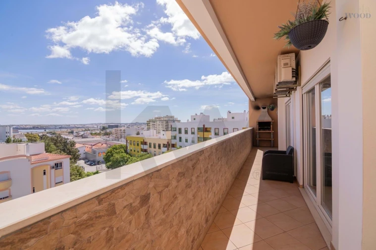 Apartamento T3 para Arrendamento férias em Portimão Foto 23