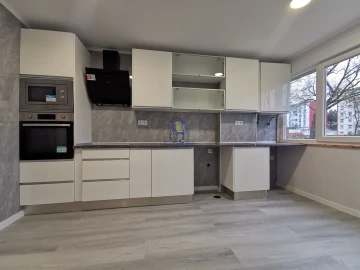 Apartamento T2 para Venda em Oeiras e São Julião da Barra, Paço de Arcos e Caxias