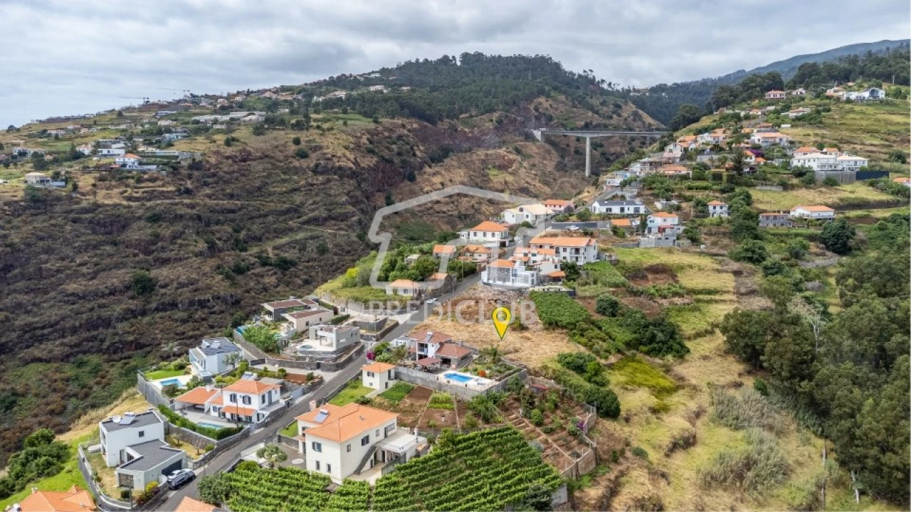 Terreno para Venda em Estreito da Calheta Foto 20