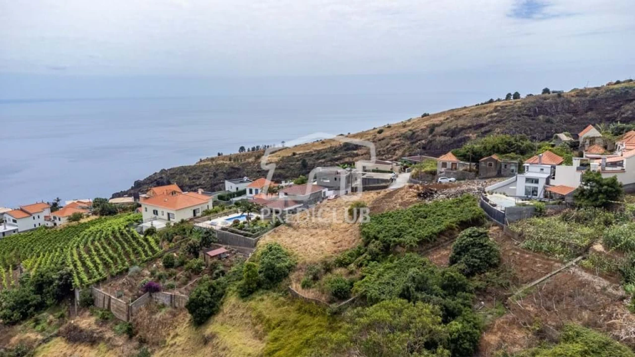 Terreno para Venda em Estreito da Calheta Foto 17