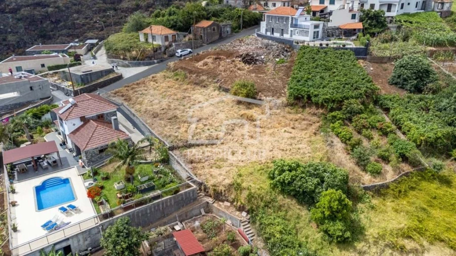 Terreno para Venda em Estreito da Calheta Foto 12