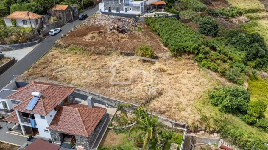 Terreno para Venda em Estreito da Calheta Foto 11